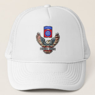 82. Im Flugzeug Division Veteran Truckerkappe