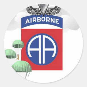 82. Im Flugzeug, Fallschirmjäger, ältere Runder Aufkleber