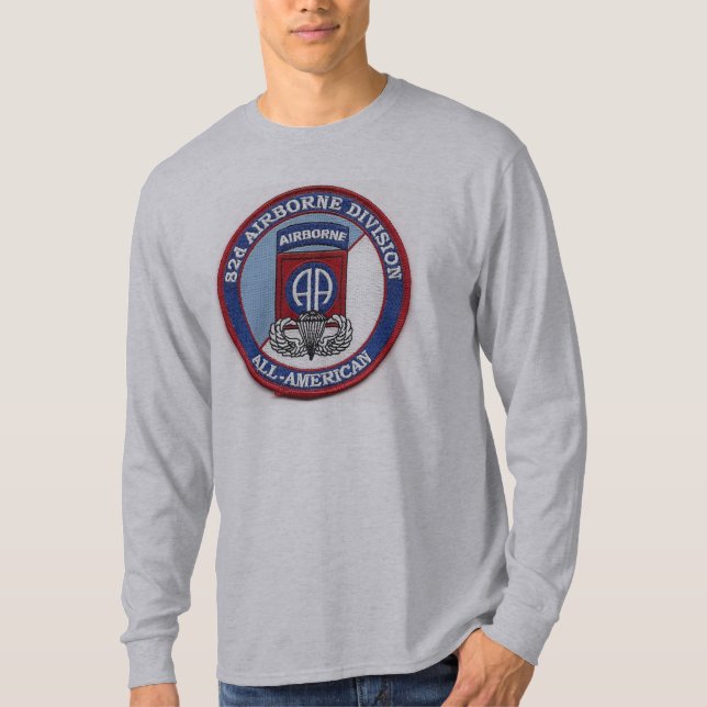 82. Im Flugzeug Proud-Dienst Männer und Frauen T-Shirt (Vorderseite)