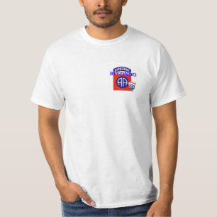 82. Im Flugzeug RECONDO Weiß-T-Shirt T-Shirt