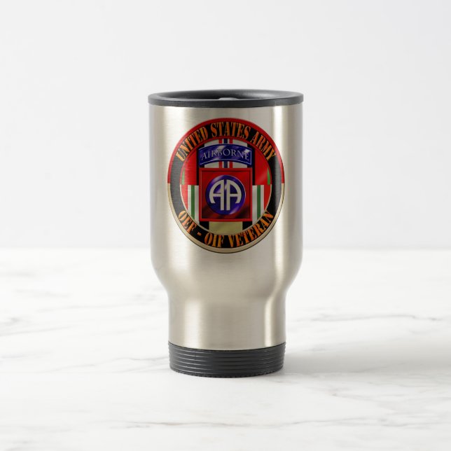 82. Im Flugzeug Veteran der Abteilungs-OEF OIF Reisebecher (Mittel)