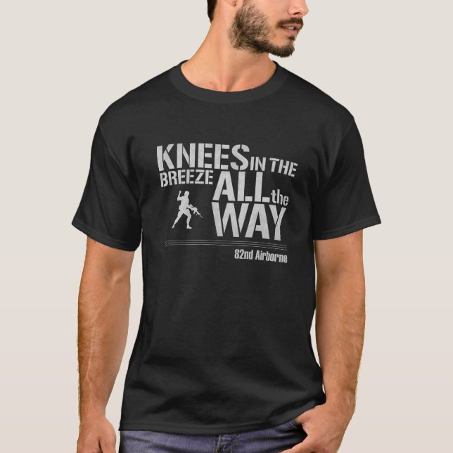 82. Im Flugzeug vollständig Knie in der Brise T-Shirt (Vorderseite)