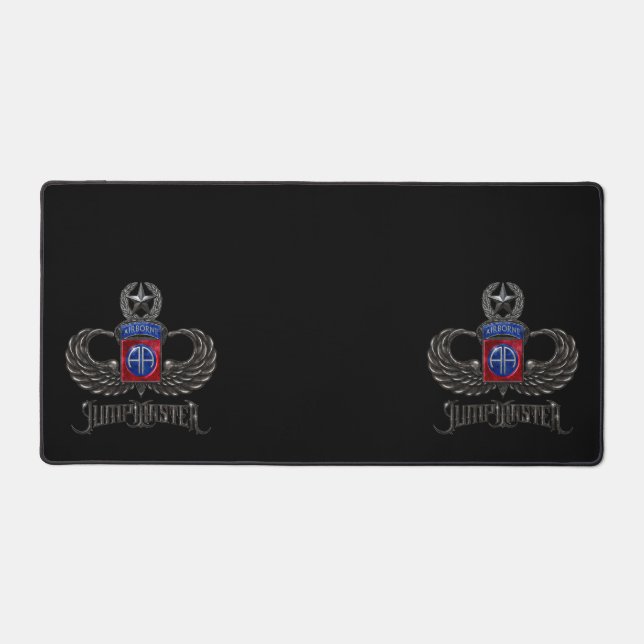 82e Mat de bureau noir pour jumpmaster aéroporté (Recto)