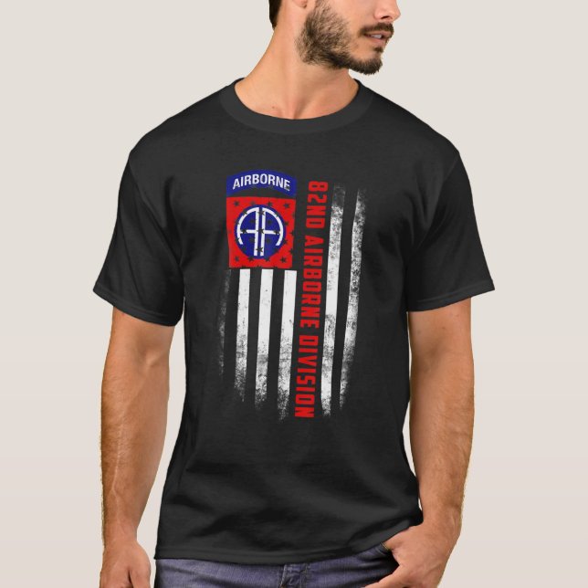 82Nd Airborne Division Veteran USA Flag Veterans D T-Shirt (Vorderseite)