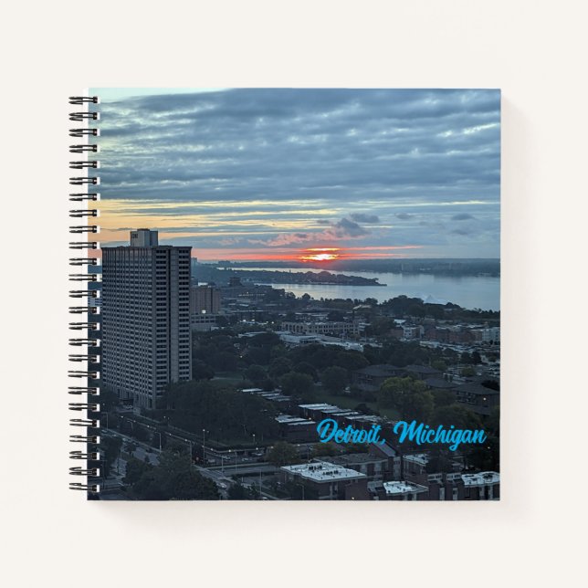 8,5X8,5 Carnet spiral - skyline de Detroit, MI. (Devant)
