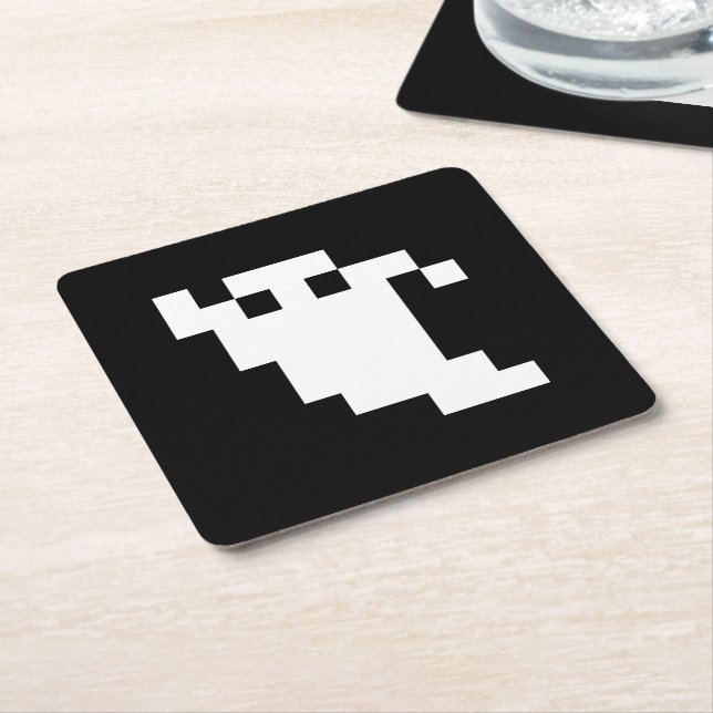 8 Bit Pixel Ghost Rechteckiger Pappuntersetzer (angewinkelt)