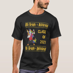 8. Klasse 2021 erreicht 9. Grad Unverriegeltes Uni T-Shirt