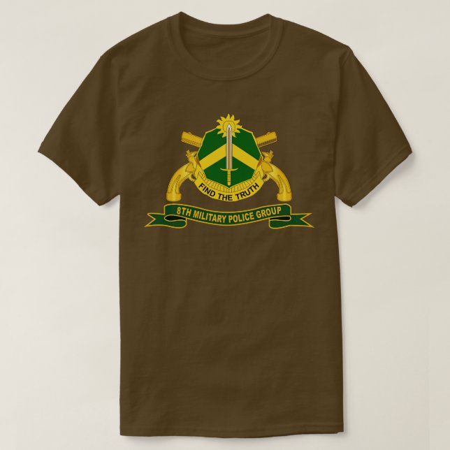 8. Militärische Polizeigruppe mit Sitz in der Nähe T-Shirt (Design vorne)