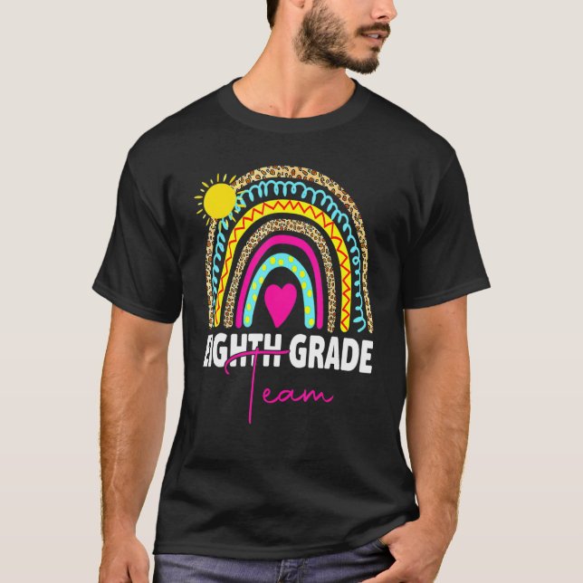 8th Grade Teacher Rainbow Back To School Hello Eig T-Shirt (Vorderseite)