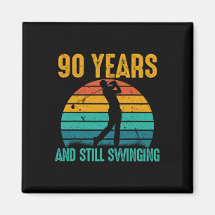 90 Jahre und immer noch schwingende Funny Golf 90. Magnet