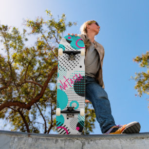 90er Pop Art Geometrisches Skateboard