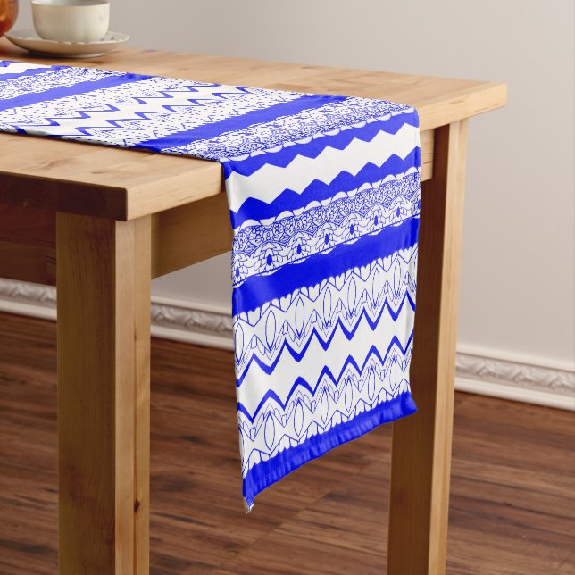 92 KURZER TISCHLÄUFER (Beispiel)