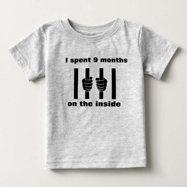 9 Monate Innen Baby T-shirt (Vorderseite)