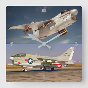 A-7 CORSAIR II QUADRATISCHE WANDUHR