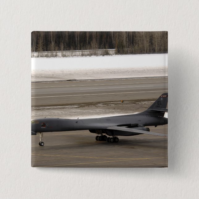 A B-1B Lancer führt eine Touch aus und geht los Button (Vorderseite)