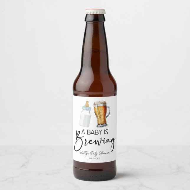 A Baby Is Brewing Bottle Beer Glass Baby Shower Bierflaschenetikett (Vorderseite)