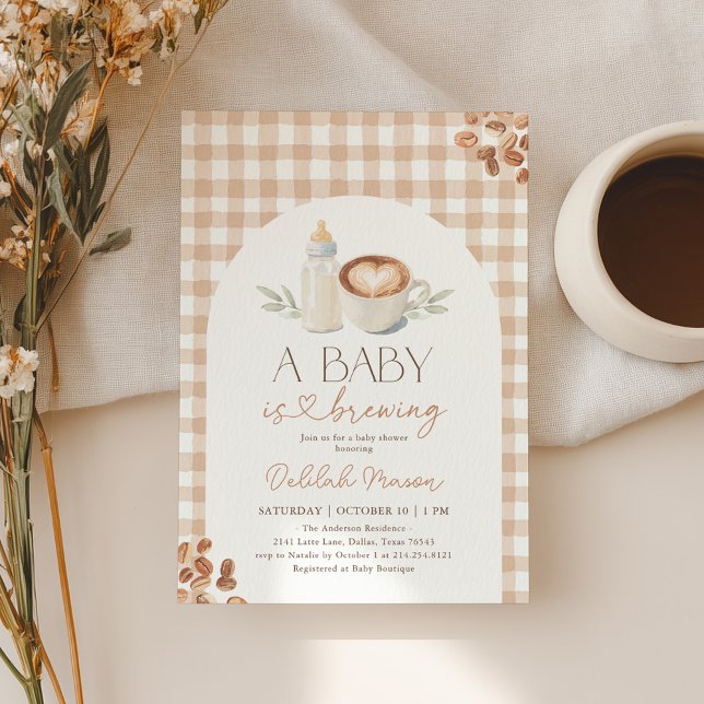 A Baby is Brewing Gingham Coffee Baby Shower Einladung (Von Creator hochgeladen)