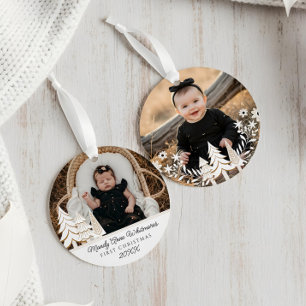 À feuillage persistant sapin de Noël Première phot