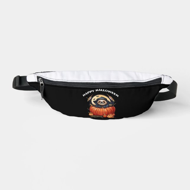 A funny sloth celebrating Halloween Essential T-Sh Bauchtasche (Vorderseite)