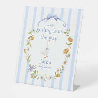 a gosling blue sockelschild