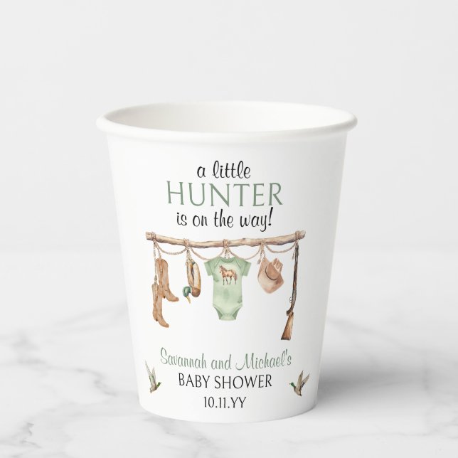 A Little Hunter Is On The Way Baby Shower  Pappbecher (Vorderseite)
