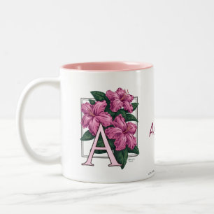 A pour la tasse de monogramme et de nom de fleur