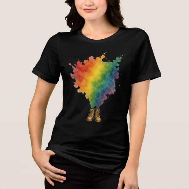 A Rainbow in Beige Boots Tri-Blend Shirt (Vorderseite)