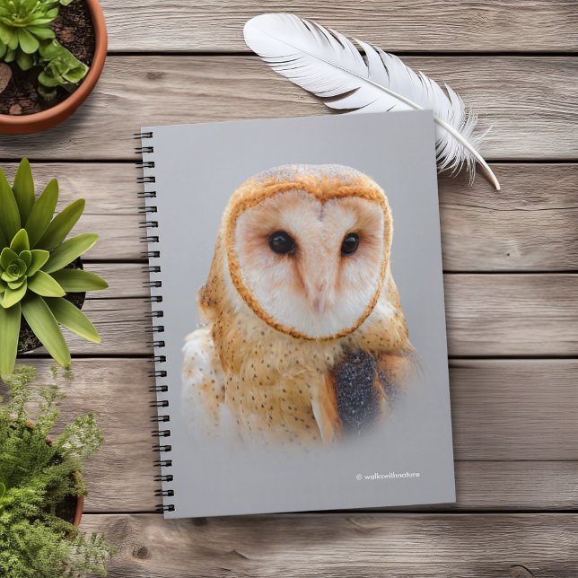 A Serene and Beautiful Barn Owl Notizblock (Serene and Beautiful Barn Owl Journal Cover Photo)