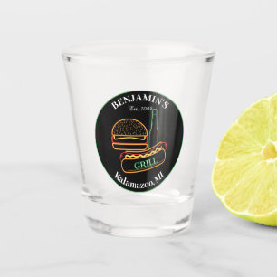 A Shot Grill jardin avec hamburgers Verre de boisson