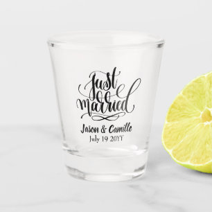 A Shot Juste Marié Coup De Verre