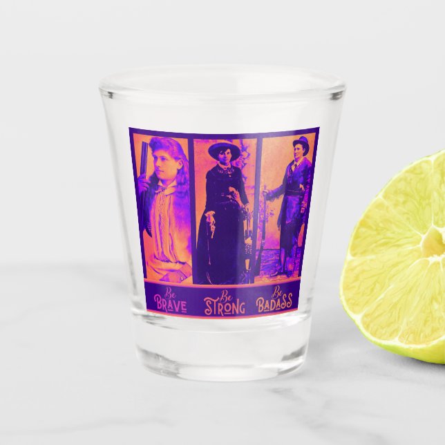 A Shot Verre de légendes de Badass (Devant)