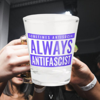 A Shot Verre de tir toujours antifasciste - bleu gras