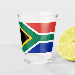 A Shot Verre photographié patriotique avec drapeau d'Afri