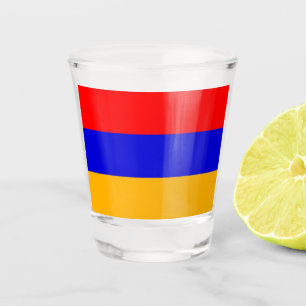 A Shot Verre photographié patriotique avec drapeau d'Armé