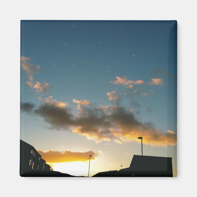 A street crowned with stars magnet (Vorne)