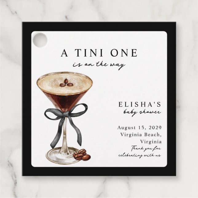 A Tini One Is on the Way Baby Shower  Geschenkanhänger (Vorderseite)