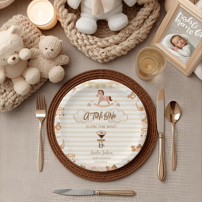 A Tini One On The Way Espresso Martini Baby Shower Pappteller (Von Creator hochgeladen)
