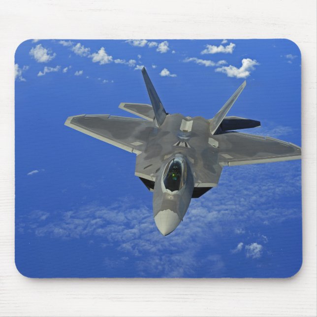 A US Air Force F-22 Raptor in der Nähe von Guam Mousepad (Vorne)