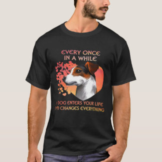 Ab und zu bekommt ein Hund Jack Russell Te T-Shirt