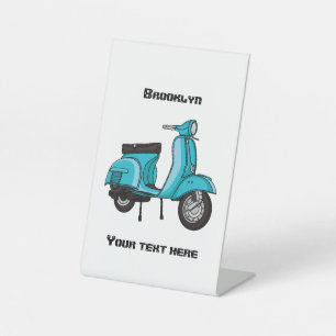 Abbildung des Cartoon von niedlichen Motorrädern Sockelschild