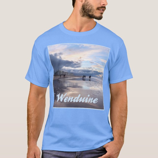 Abend Sky Wenduine Beach, Belgien T-Shirt (Vorderseite)