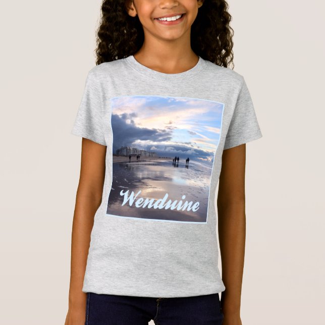 Abend Sky Wenduine Beach, Belgien T-Shirt (Vorderseite)