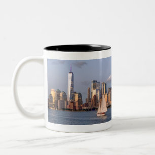 Abend Skyline Lower Manhattan.JPEG Zweifarbige Tasse