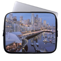 Abendessen am Hafen von Bell in Seattle, Washingto