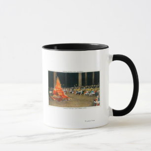 Abends-Feuer am riesigen Waldhäuschen Tasse