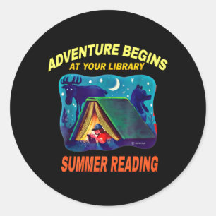 Abenteuer beginnen im Bibliotheks-Sommerleseprogra Runder Aufkleber