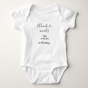 Abenteuer erwartet glücklichen 1. Geburtstag Name Baby Strampler