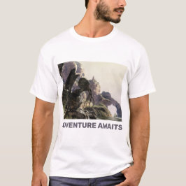 Abenteuer warten. Fantasielandschaft T-Shirt
