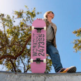 Abgelaufener und kratzter Text Workout 247365 rosa Skateboard