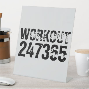 Abgelaufener und kratzter Text Workout 247365 schw Sockelschild